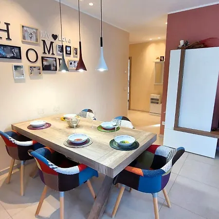 Apartment Nana House *